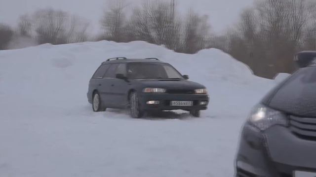 Subaru Legacy BG5 280 HP First Snow Drift смотреть онлайн