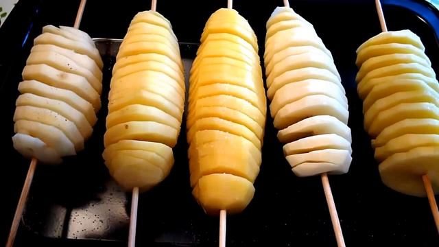 КАК КРАСИВО НАРЕЗАТЬ КАРТОФЕЛЬ!  УКРАШЕНИЯ ТАРЕЛКИ!  КАК КРАСИВО ОФОРМИТЬ СТОЛ