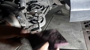 Ford escape замена задних тормозных колодок