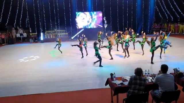 Рок-н-рол танец дети. Зачарованный лес. Rock-n-roll смотреть онлайн