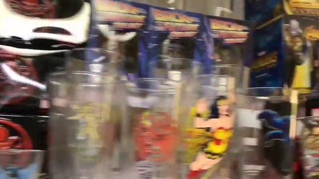 What We Do In The Comic Shop intro смотреть онлайн