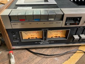 Стереокассетная дека Teac A-450 с пылезащитным чехлом японского производства-Япония-1972-1976-год