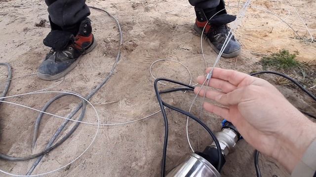 Как опустить насос в колодец своими руками? Монтаж погружного насоса в колодец! Тепловода-оз.ру