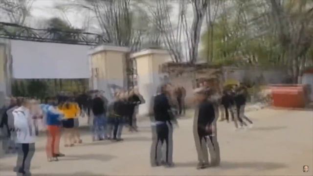 Мустафу Найема облили дерьмом в Одессе. смотреть онлайн