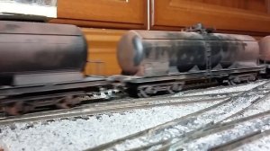 ВЛ80 и 43 цистерны ( 1:87 )