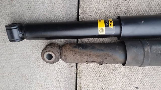 Amortyzator tył zużycie ASTRA H ZAFIRA B Shock Absorber Rear worn