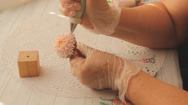 Хризантемы игольчатые на пряничках смотреть онлайн