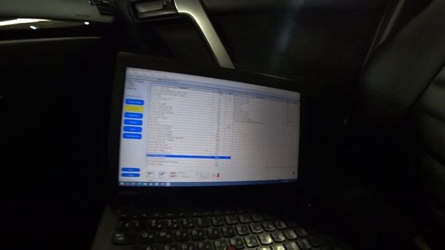 LC150 2.8 18г.в. 30000км. Проверка уровня в АКПП. смотреть онлайн