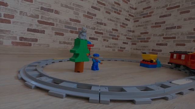ПОЕЗД ЛЕГО ДУПЛО С ЖЕЛЕЗНОЙ ДОРОГОЙ - РАЗВИВАЮЩЕЕ ВИДЕО ДЛЯ ДЕТЕЙ С КОНСТРУКТОРОМ LEGO DUPLO смотреть онлайн