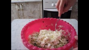 САЛАТ ИЗ СВЕЖЕЙ КАПУСТЫ С ТВОРОГОМ.