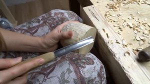 Резьба по дереву. Маленькие домовые. Этап - задолбка.