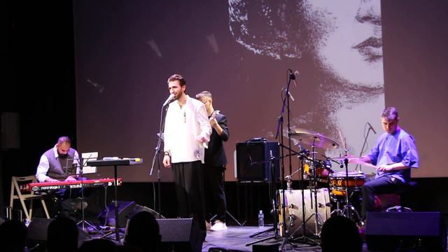 "Aynpes Uzumem ( Bossa )".Тony Karapetyan & Narek.К/Ц "Рекорд".Нижний Новгород 24.02.2024. смотреть онлайн