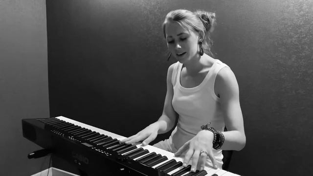 Один в каное - демони (cover) смотреть онлайн