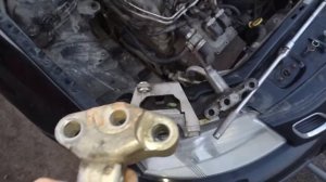 Замена кронштейна правой подушки двигателя Saab 9-3, Opel Vectra C