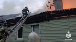 Курские огнеборцы ликвидировали пожар на ул. Нижняя Набережная