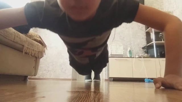 сколько же сможе я смогу отжатся от пола за 30сек смотреть онлайн