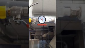 установка насоса повышения давления,регулятора давления и фильтра тонкой очистки на мангал