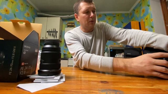 Кухонная распаковка объектива Sony 24-70mm F/2.8 GM II FE (SEL2470GMII). Спасибо магазину Фотопарк
