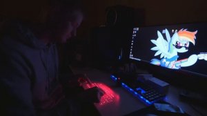 Лазерная проекционная клавиатура