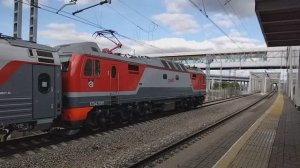 ЭП2К-216 на станции Лихоборы с туристическим поездом № 938