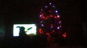 Дед Мороз кладёт подарки 1 часть!!!