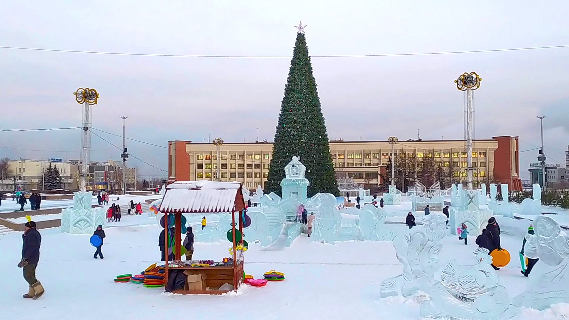 магнитогорск площадь народных гуляний