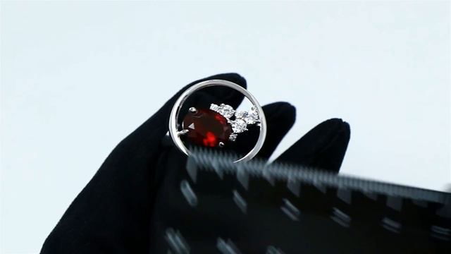 Серебряное кольцо AQUAMARINE с фианитом и гранатом А6935385А смотреть онлайн