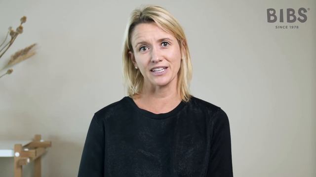 Guide | Tips for bottle-feeding a breastfed baby (ENG/DE/FR Subtitles) смотреть онлайн