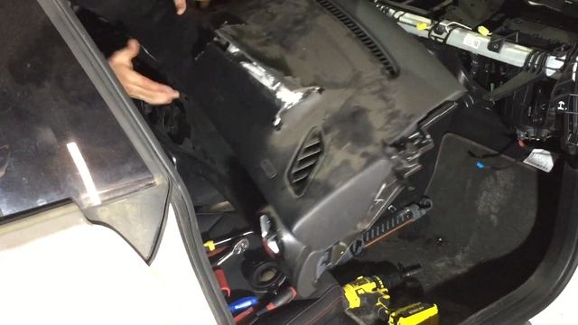 Ремонт подушек безопасности Mercedes GLA 4.5 AMG смотреть онлайн