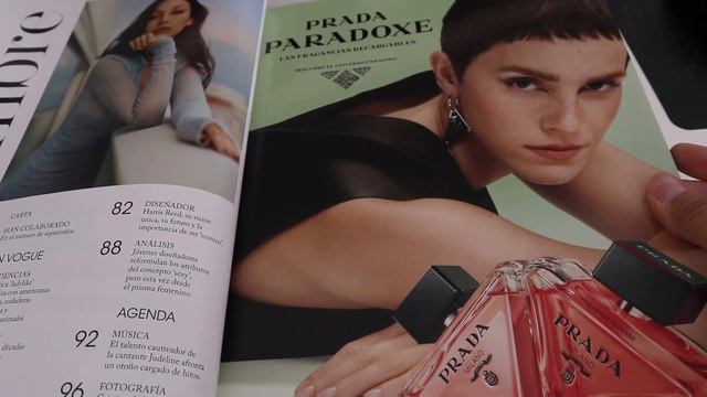 ASMR Softspoken oldschool "hojeando una revista" смотреть онлайн