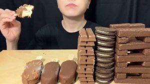 ASMR MAGNUM KITKAT OREO CHOCOLATE ICE CREAM DESSERT MUKBANG NUTELLA es krim sorveteアイスクリーム매그넘 초콜릿 먹