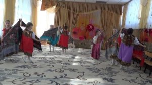 Танец с павло посадскими платками "Моя Россия"