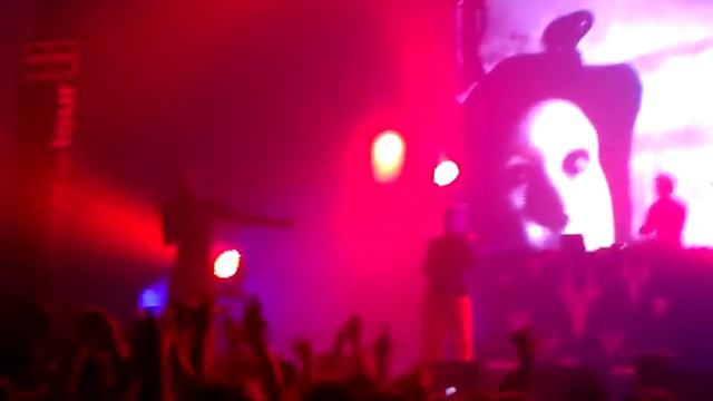 Die Antwoord - yolandi showing her ass in a live show