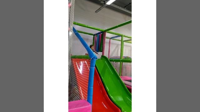 Как мы провели выходные. Выставка динозавров, игровая комната и наша дача смотреть онлайн