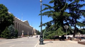 Азербайджан своим ходом. Гянджа реальная. Гуляем по центру Гянджи. Улица Джавад Хан. Идем в Хан Баг