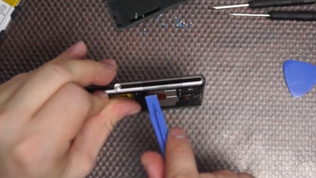 Замена аккумулятора Sony Xperia Z1 - robots4life смотреть онлайн