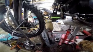 В Гараже #10. Ирбис ТТР 125 притирка клапанов. Дымит мотор.