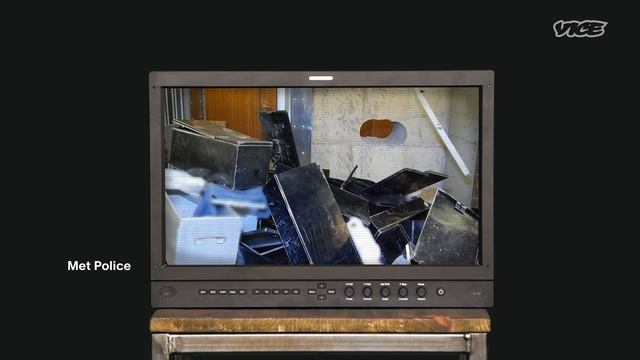 How to Pull Off a Bank Heist I the Business of Crime смотреть онлайн