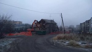 Мурманск сносят дом на улице Зелёной
