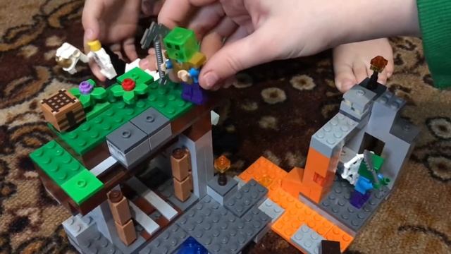 Lego City 60224 и Lego Minecraft 21166 играем и собираем ) смотреть онлайн