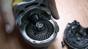 DEWALT D28136 почему греется редуктор / какую болгарку купить обзор
