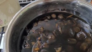 Варенье из зеленых грецких орехов. Первый вариант.Готово!