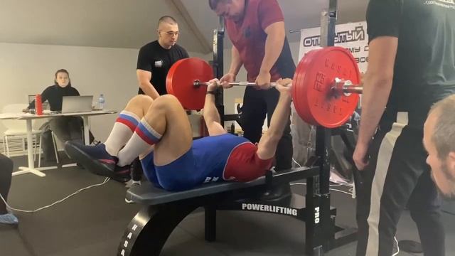 Военный жим 225 кг - личный рекорд, собственный вес 115,2 кг смотреть онлайн