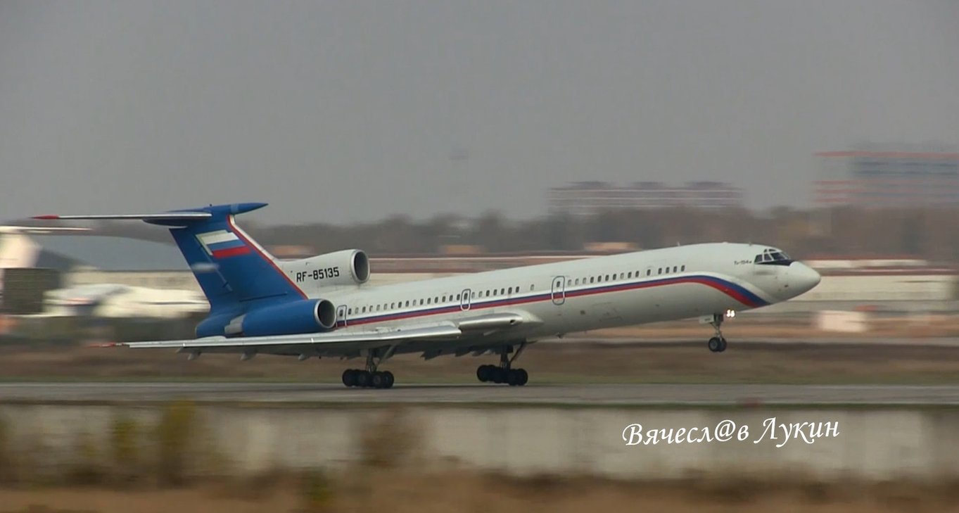 Ту-154М RF-85135 взлёт, посадка, руление