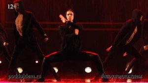 Шоу под дождём. 12+