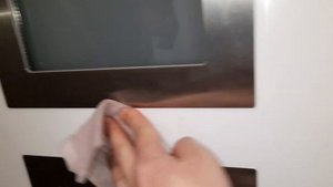 Убираем Следы от Скотча