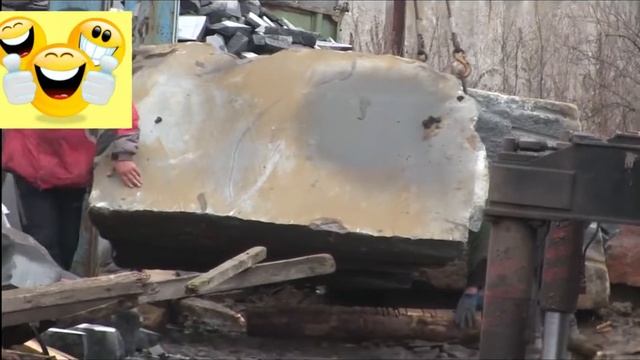 Выгрузка гранитных блоков габбро. Продажа изделий из гранита оптом. Гранитный слэб купить. смотреть онлайн