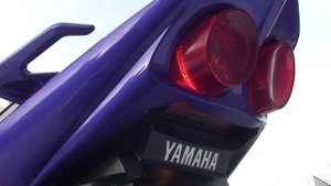 K9379 YAMAHA FZS1000