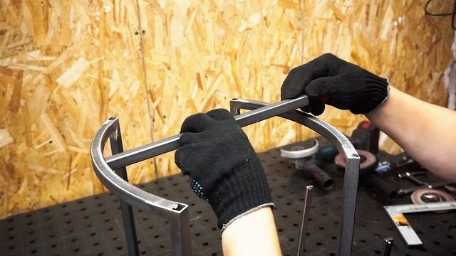 Сделал быстро и навеки. Невероятная работа с профильной трубой. смотреть онлайн