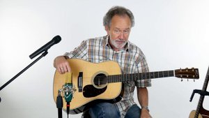 Martin Modern Deluxe D-18 vs D-28 Sound Comparison